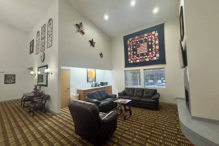Hotel Interior 8 of 29