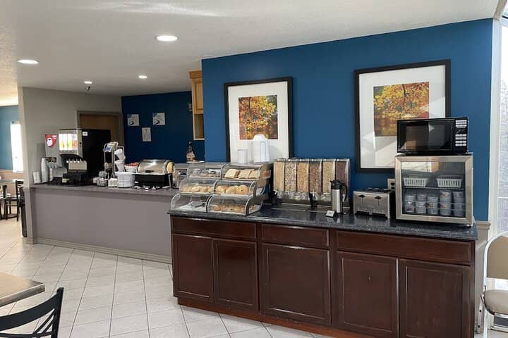 Breakfast/Coffee Service 27 of 29