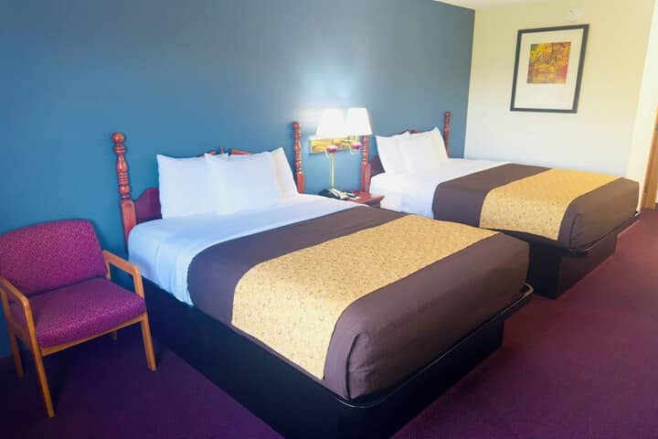 Room 10 of 29